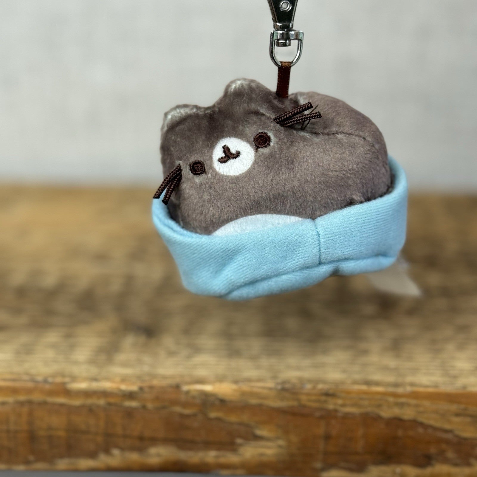 Gund Pusheen Cat - Places Cats Sits Keychain Series 3 - Blue Cat Bed Rare