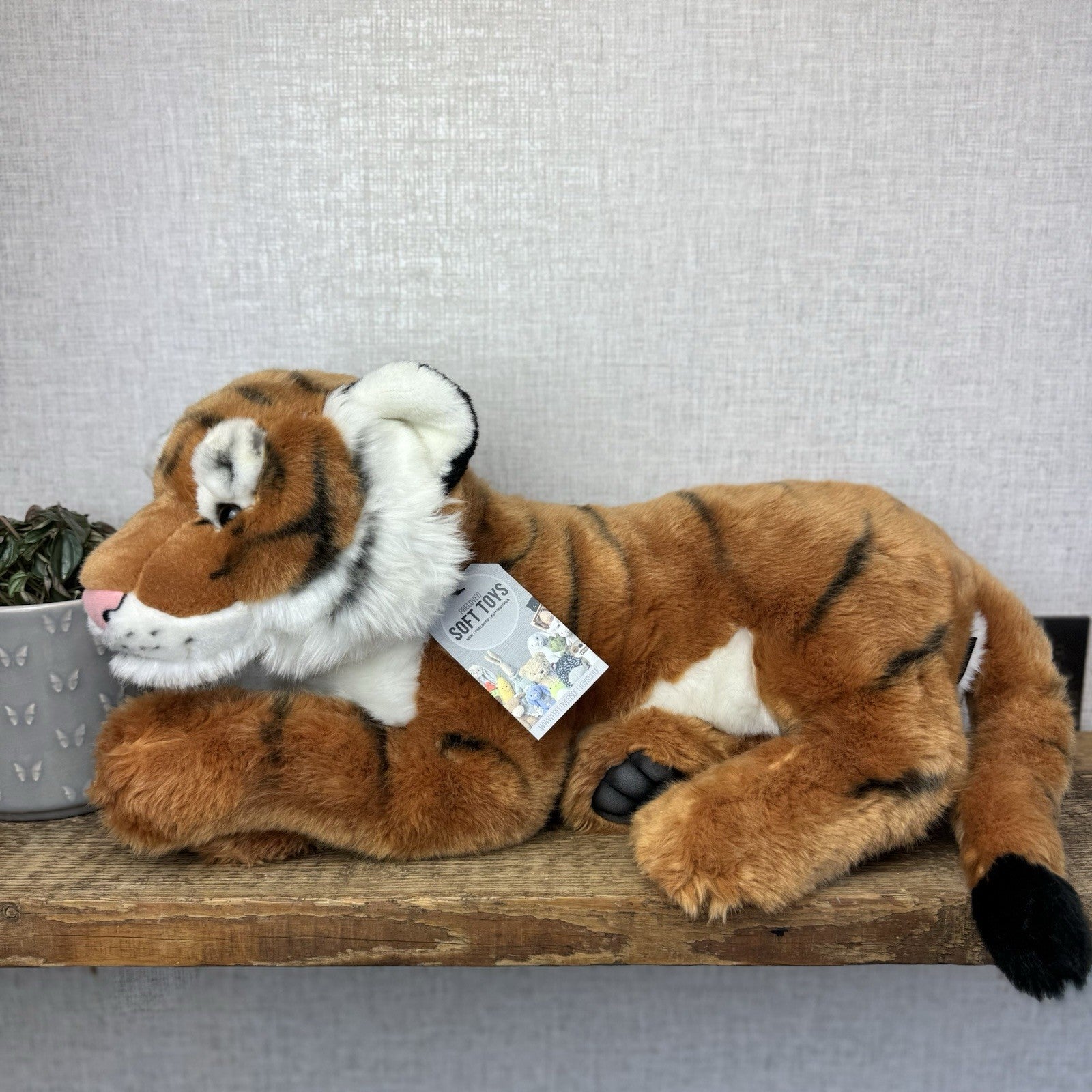 FAO Schwarz Tiger 2018 - Large Lifelike Tiger Beanie Plush Large Pristine NWOT 