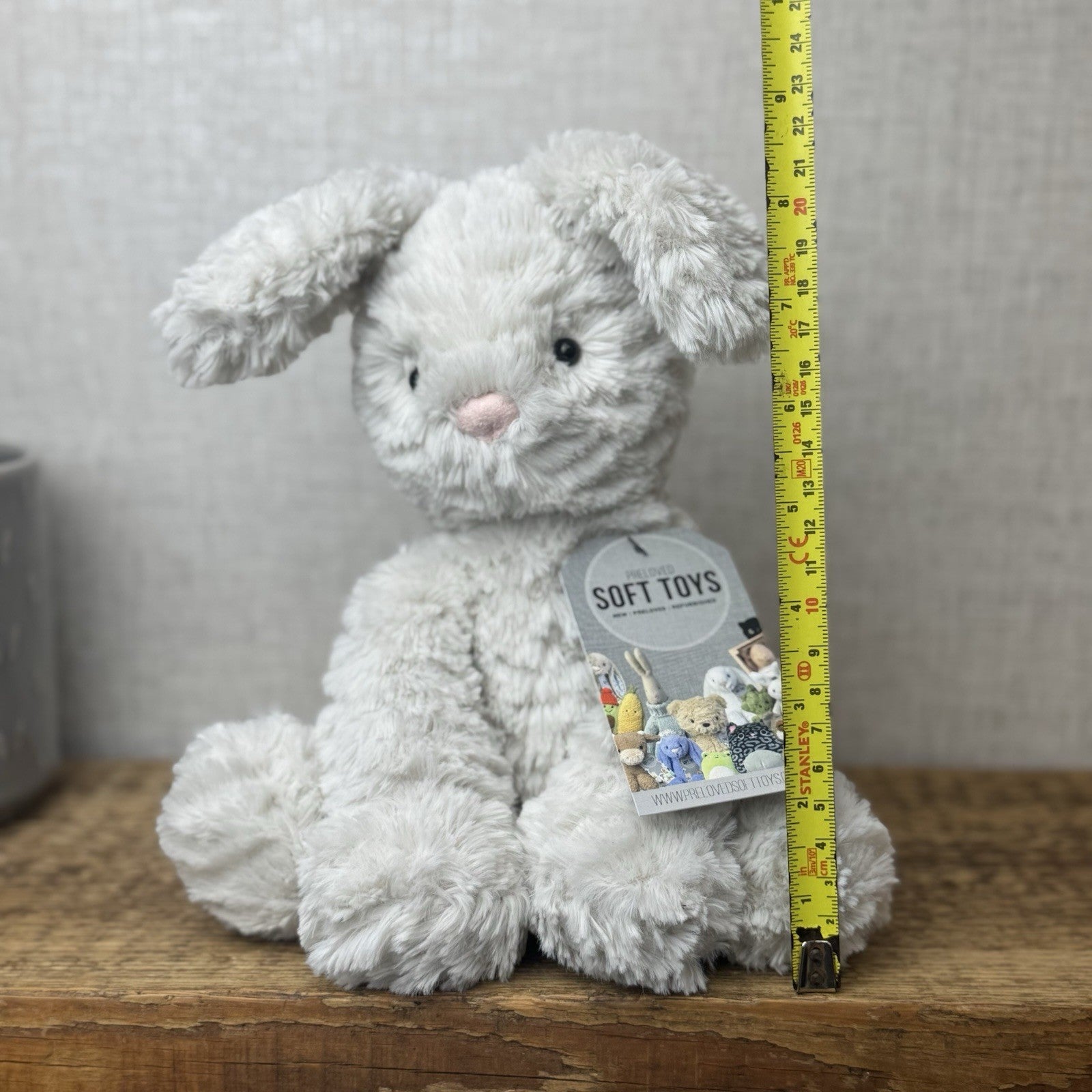 Jellycat Medium Fuddlewuddle Grey Bunny Rabbit - Texture Sitting Bunny 9” Rare