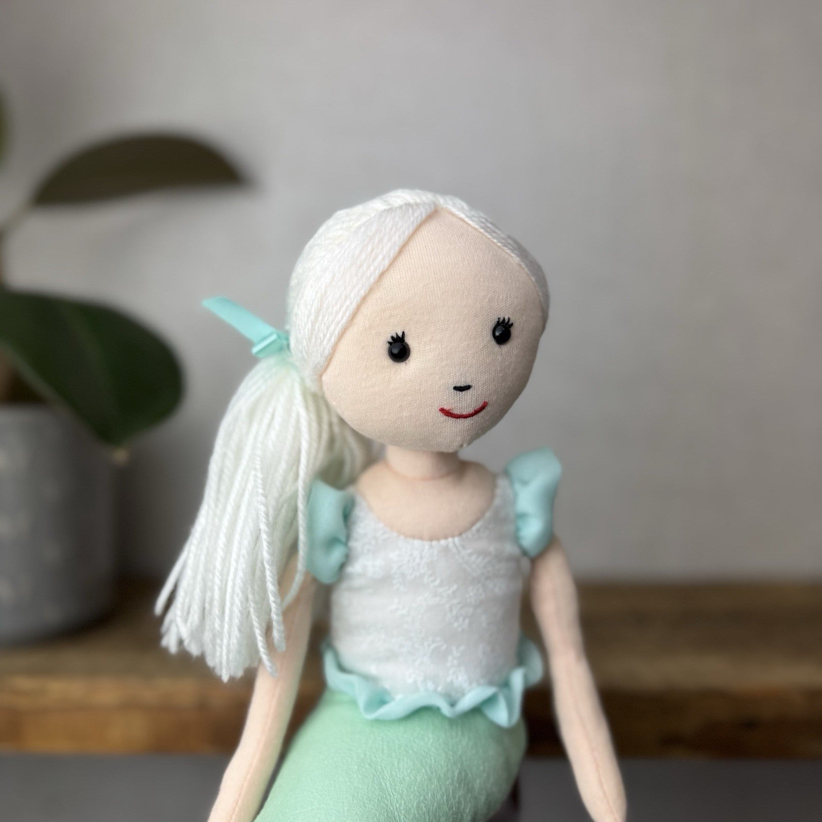 Jellycat London Maddie Shellbelle Mermaid Plush Doll Vinyl Green Tail Rare 16"