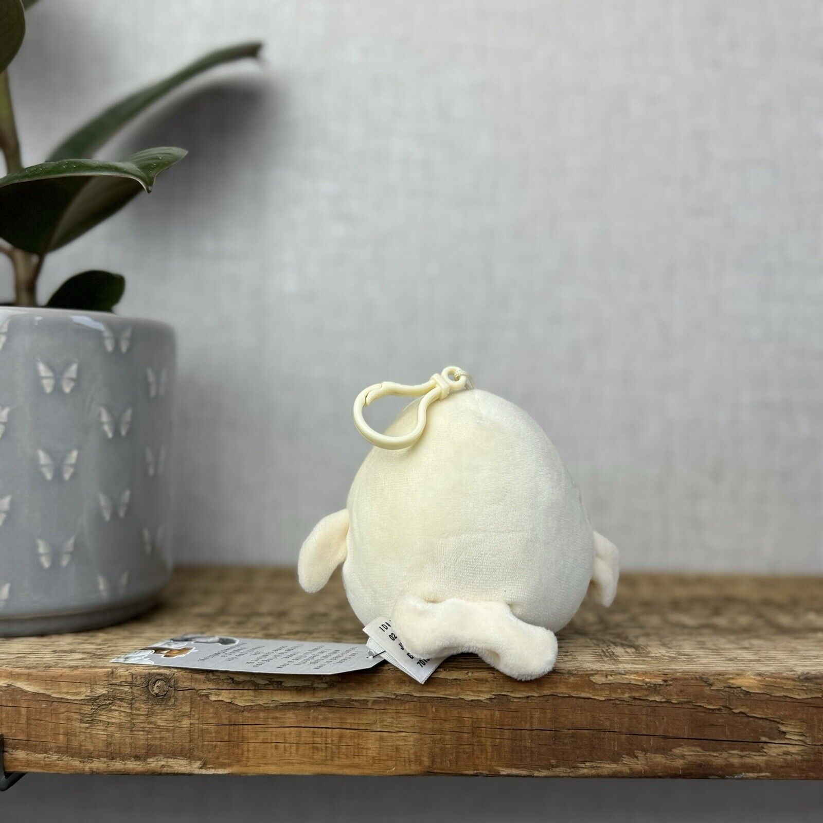 Squishmallows Lucille Seal Bag Clip On White Plush Soft Toy Letting Retired 4"
