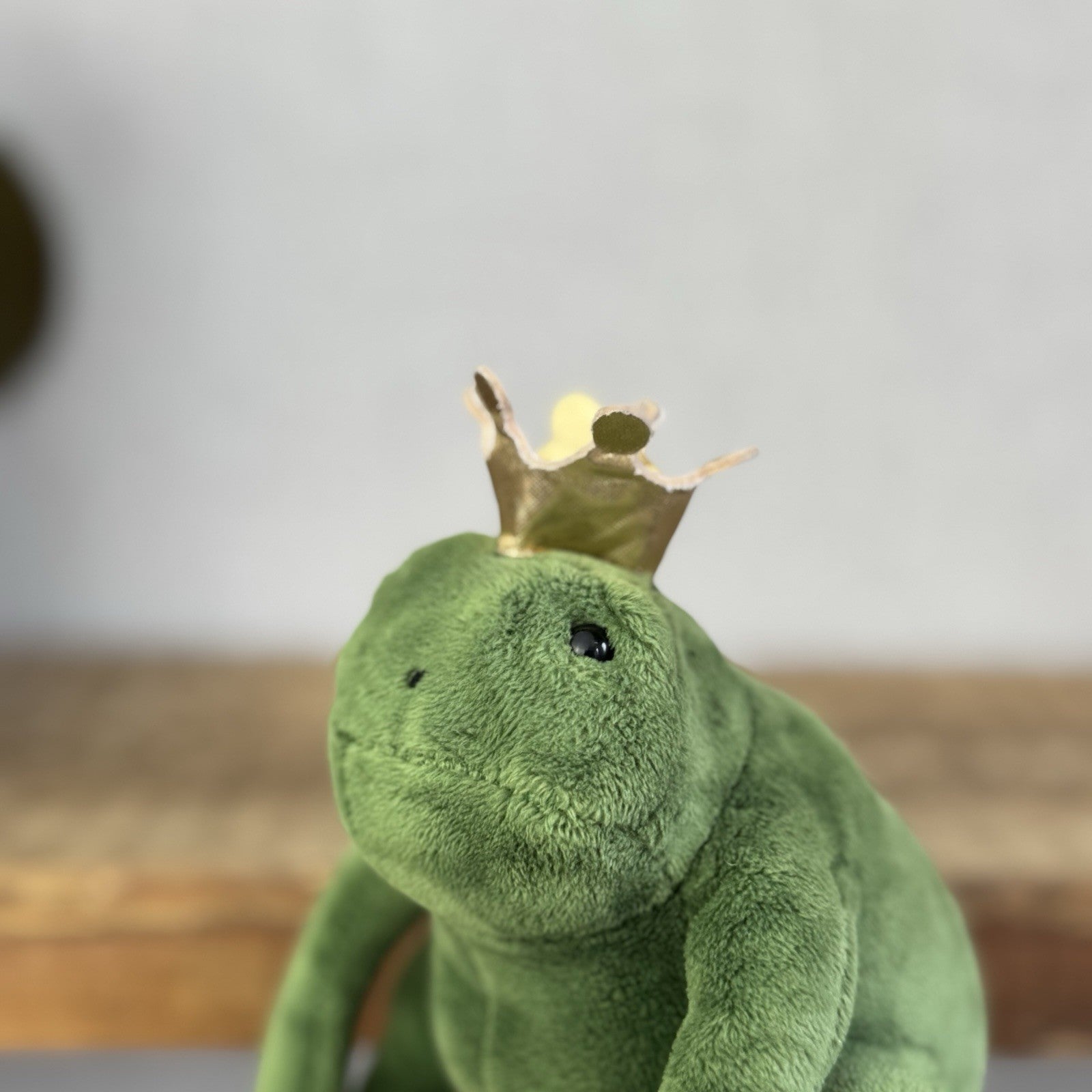 Jellycat Little Frederick Green Frog Prince Gold Crown - New With Tags 
