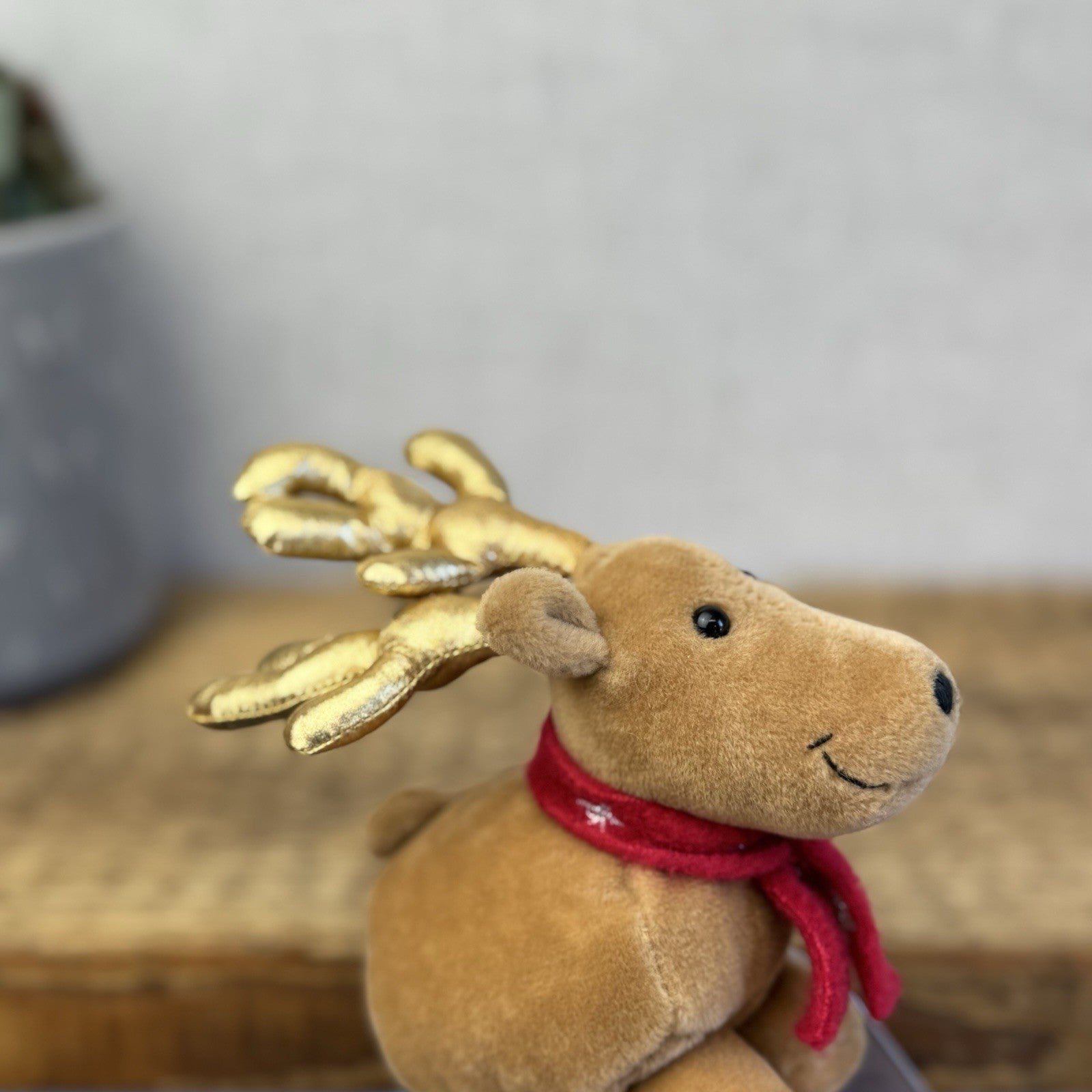 Whitard Of Chelsea Crazy Rudolf (Jellycat Collab) Mini Reindeer Beanie Plush 4"