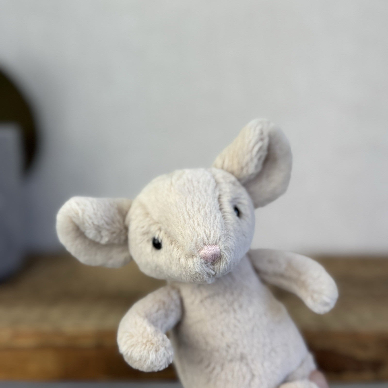 Jellycat Pipsy Mouse New Without Tags Beige Small Beanie Plush Mouse Retired 6"