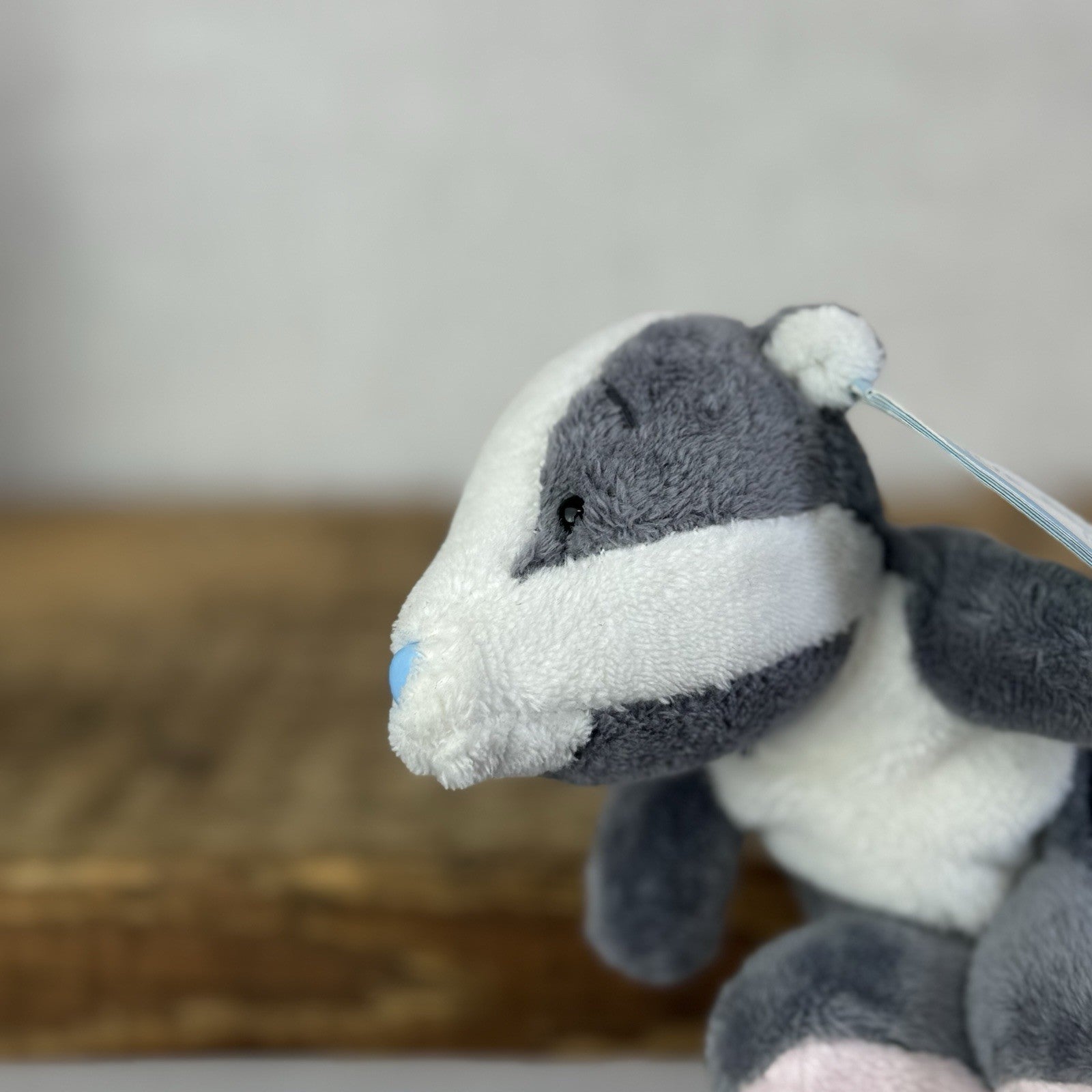 Blue Nose Friends Bracken Badger #25 - Small Grey/White Badger Soft Toy Beanie 