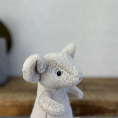 Jellycat Pipsy Mouse New Without Tags Beige Small Beanie Plush Mouse Retired 6"