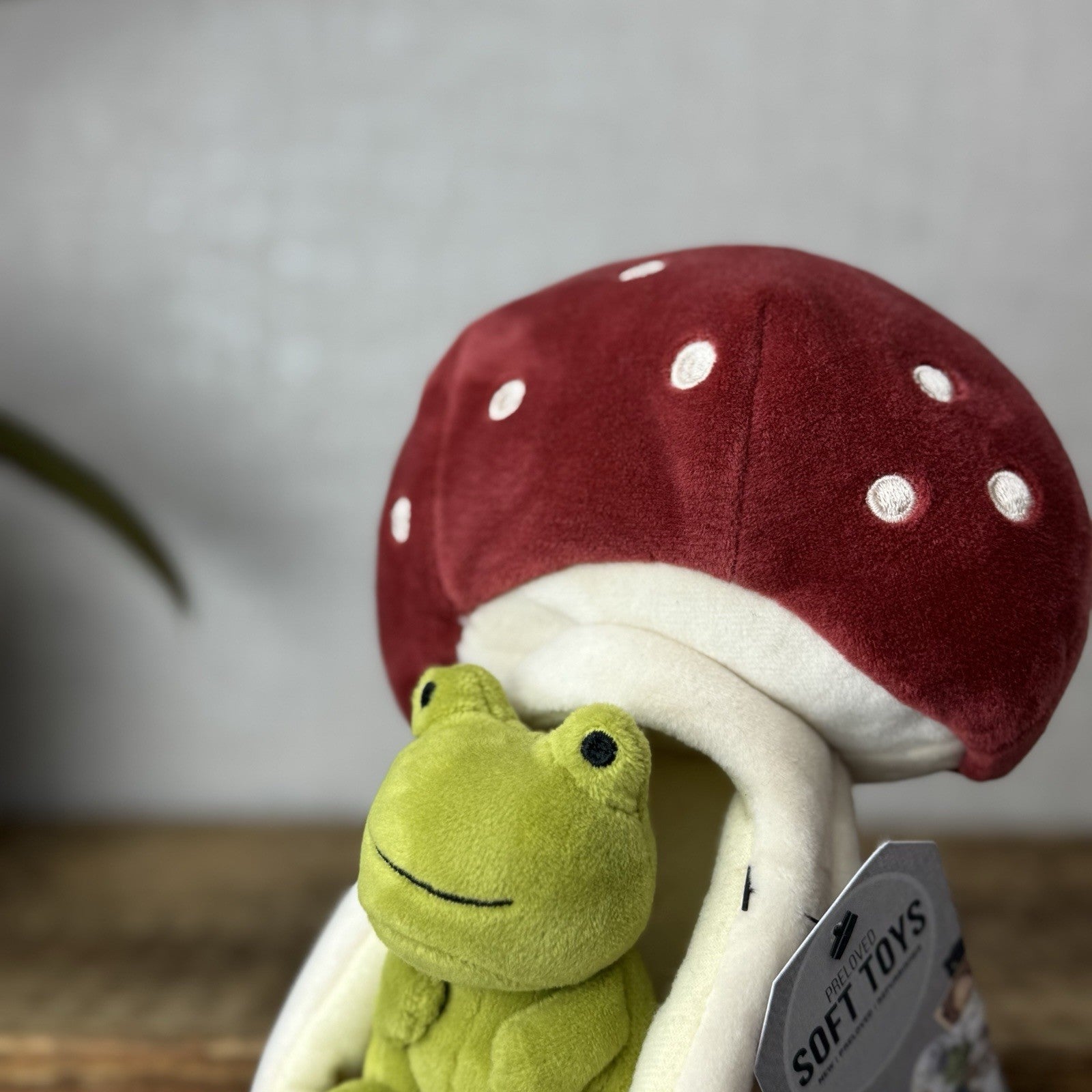 Jellycat Forest Fauna Mushroom Frog - Toadstool House Mini Frog Beanie Plush 8"