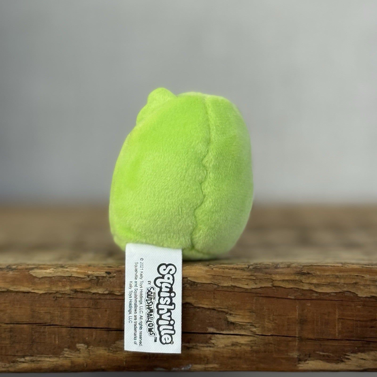 Squishmallow Squishville - Owen Owl Lime Green Squishville Tiny 2" (#2)