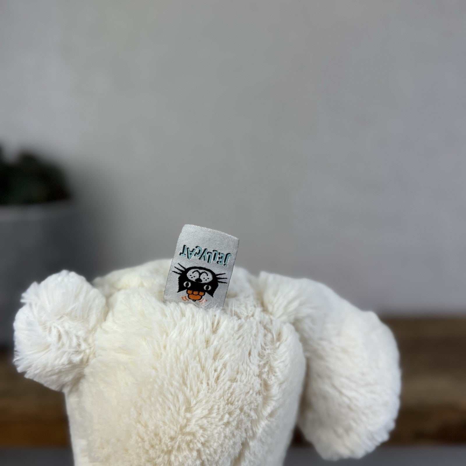 Jellycat Medium Cream Bashful Rabbit - Old Bashful With Whiskers Rare 12”