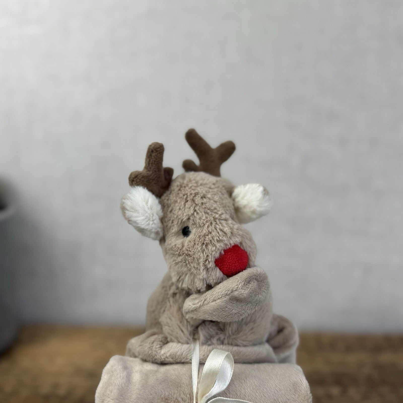 John Lewis X Jellycat Baby Gift Box Set Reindeer Christmas Soother & Rattle Ring