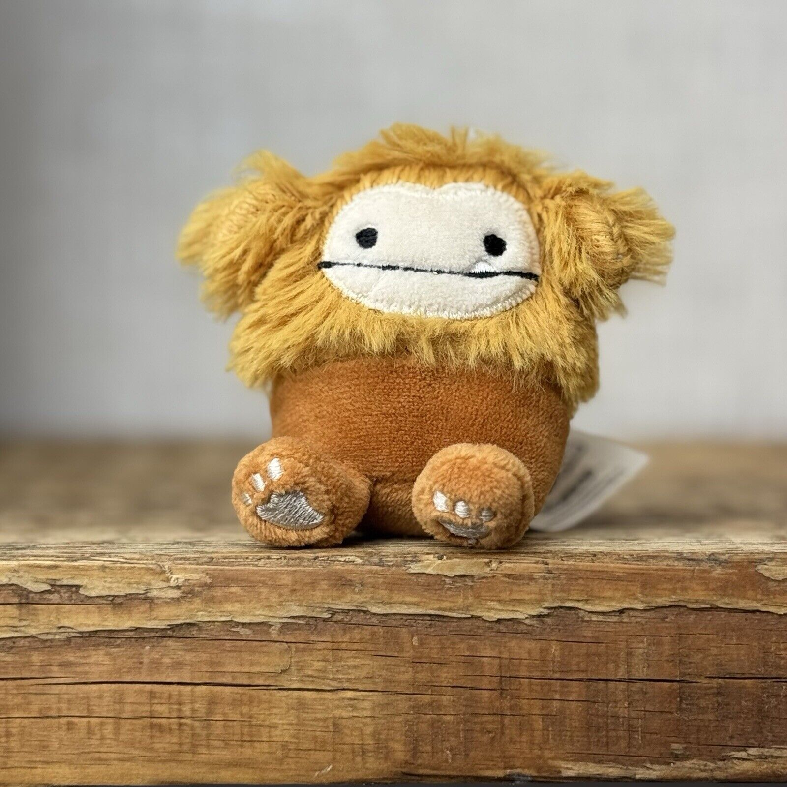 Squishmallows Squishville - Micromallows - Tiny Squishmallow Benny Bigfoot