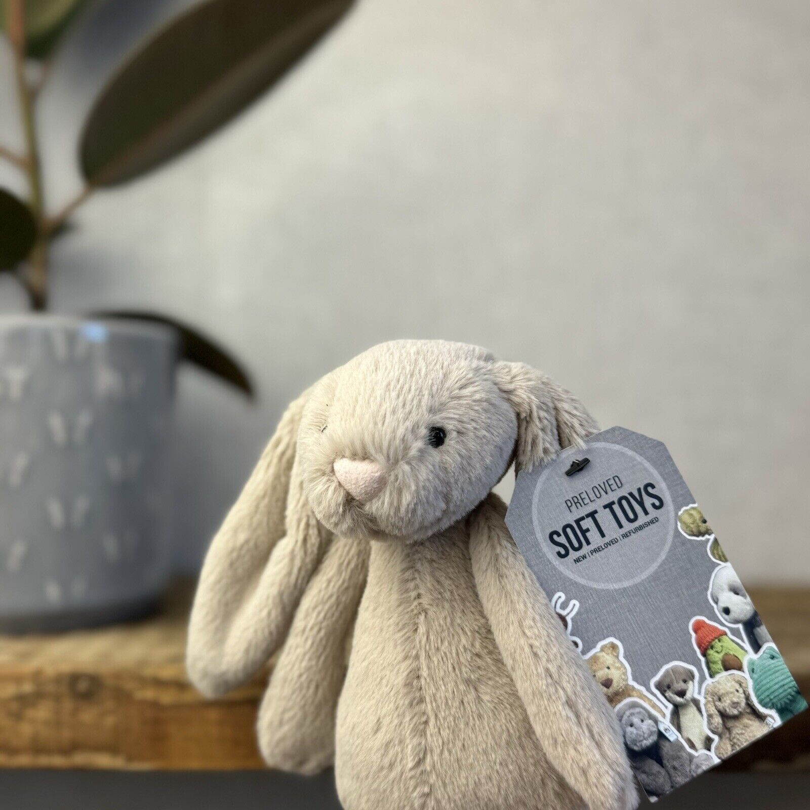 Jellycat Small Bashful Beige Bunny - Light Brown Bunny Old Version Paper Tag 8"