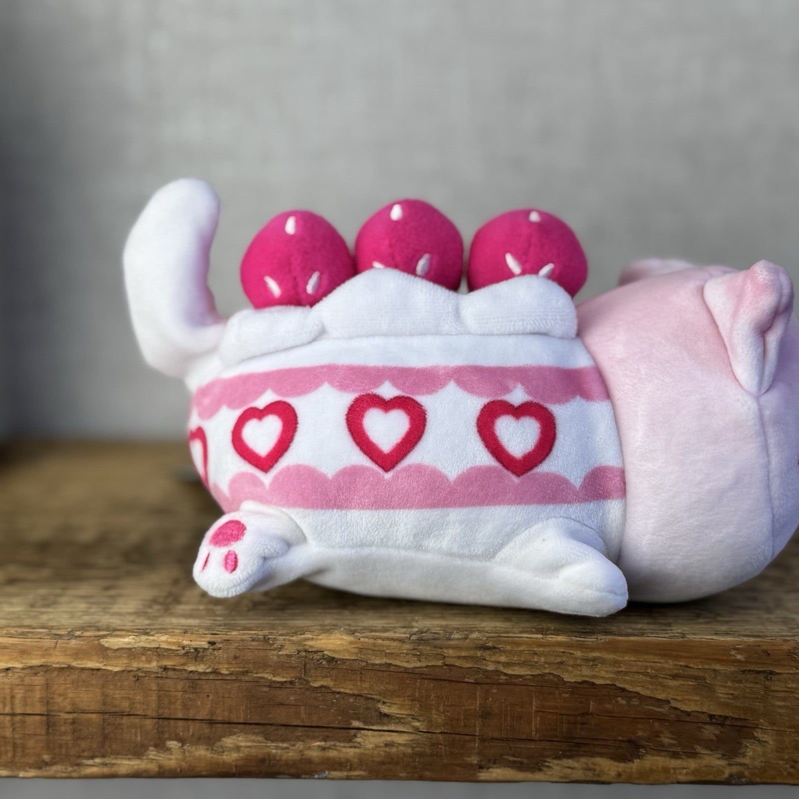 Aphmau MeeMeows - Strawberry Shortcake Cat Kitty Aphmau Merchandise Small Cat 5”