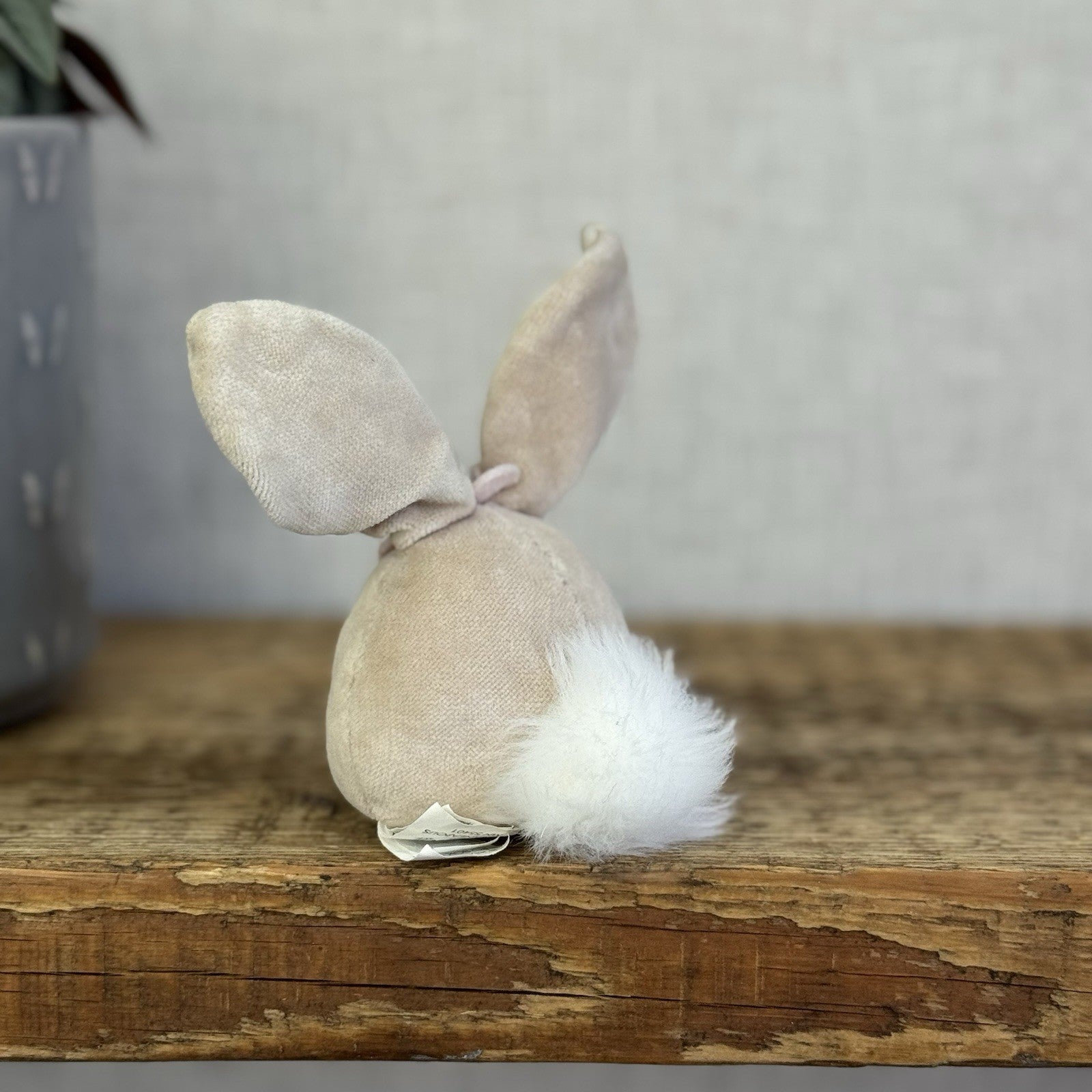 Jellycat Large Bean Bunny - Vintage Bunny With Flower - NWOT Collectible 5"