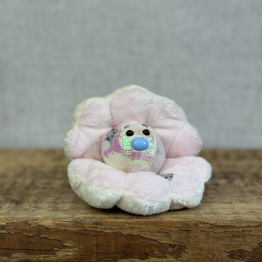 Blue Nose Friends Pandora Clam - Pink Clam Iridescent Details Rare Mini Plush