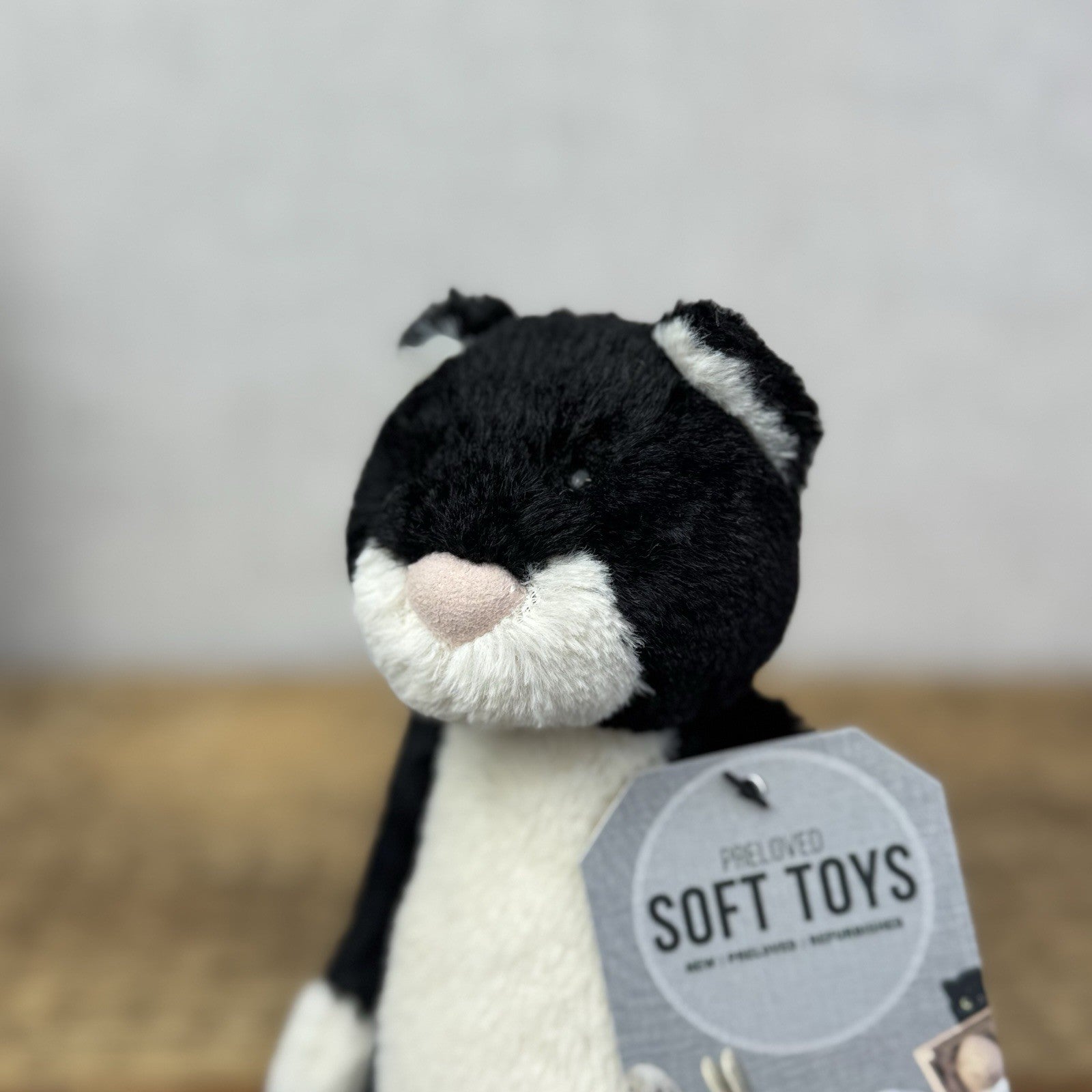 Jellycat Small Bashful Tuxedo Cat - Black/White Cat Retired Kitty Cat 8” Rare