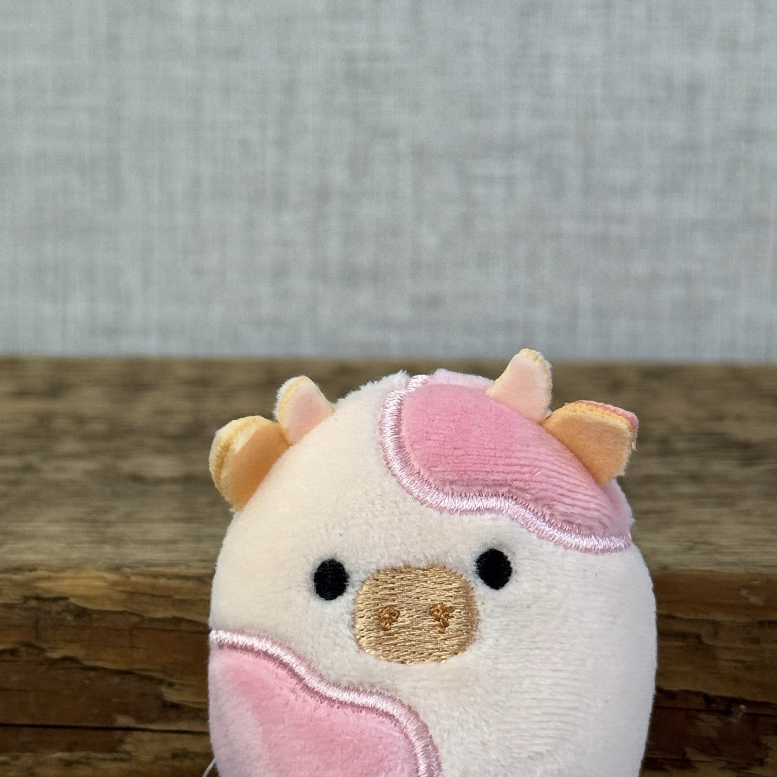 Squishmallow Squishville - Reshma Cow Pink/Cream Cow 2" (Multi Buy Discount)