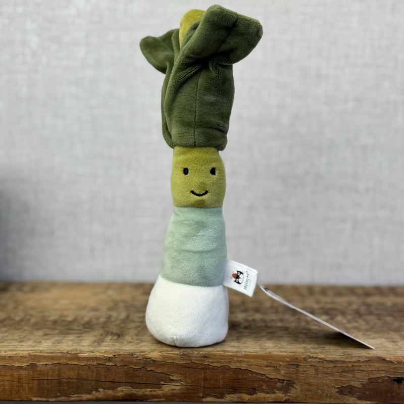 Jellycat Vivacious Veg Leek - Small Green Velour Beanie Vegetable Play 10"