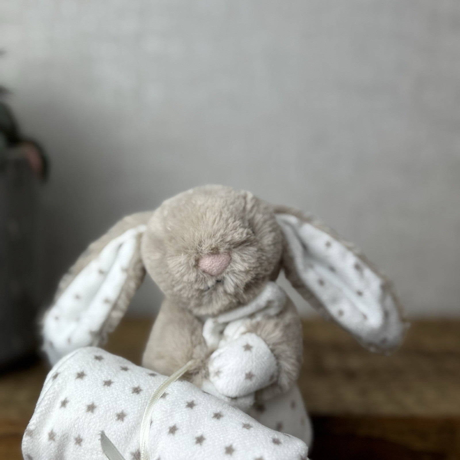 Jellycat Bashful Star Bunny  Soother - Beige/White Star Blanket Bunny Comforter