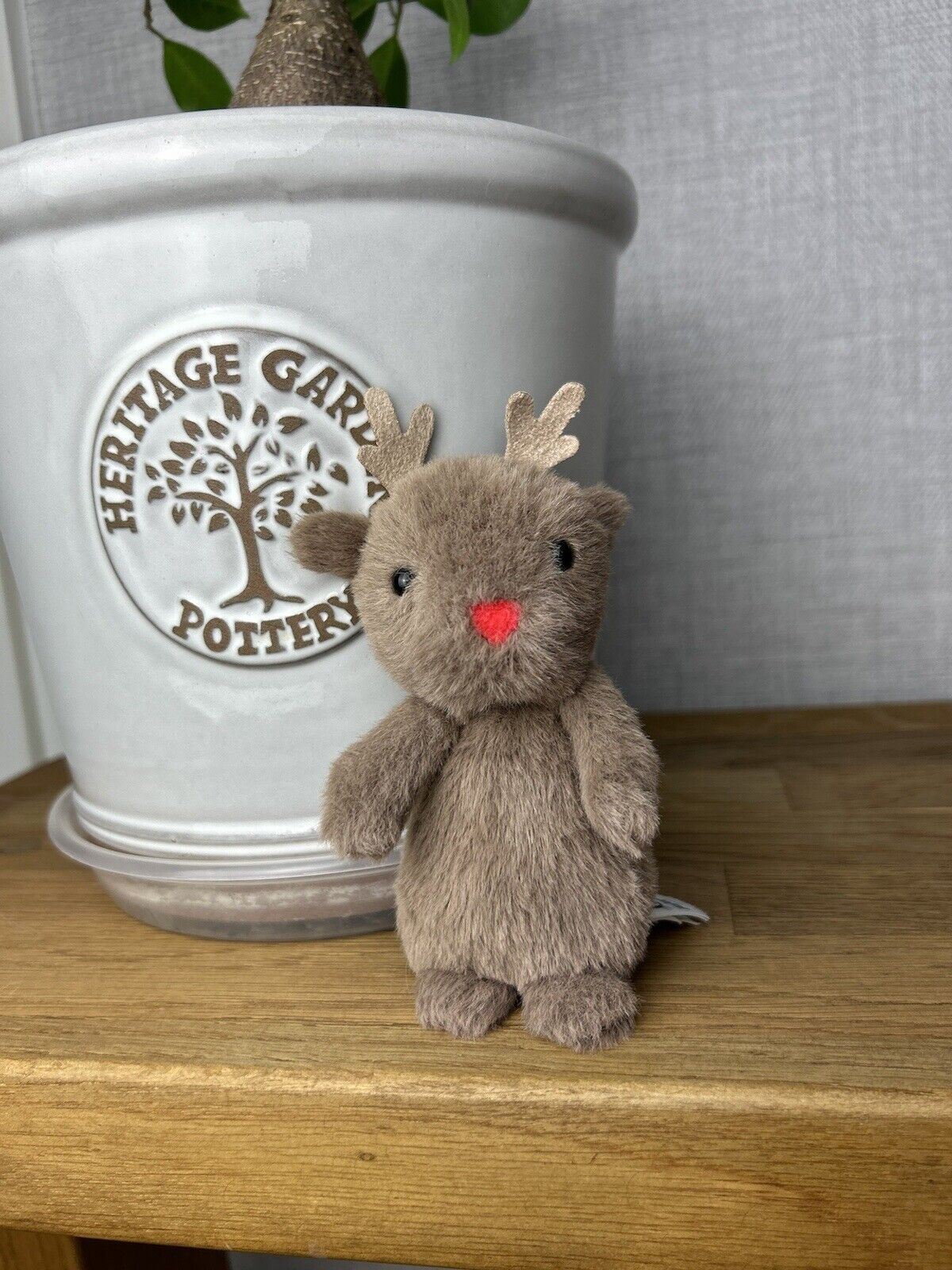 Jellycat Tiny Fluffy Reindeer - Fluffy Tiny - Tiny Fluffy Reindeer - Reindeer