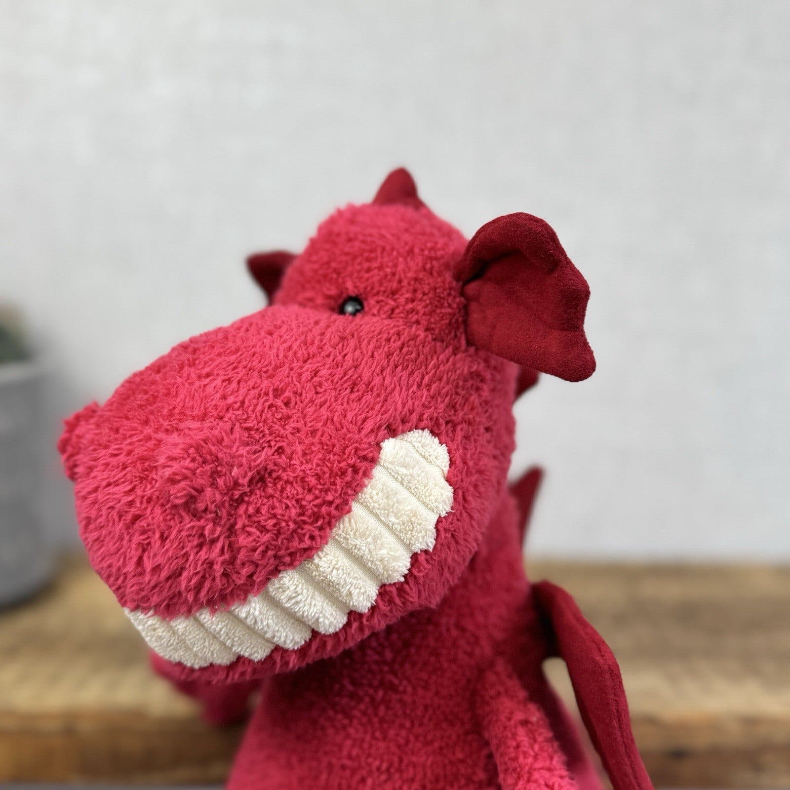 Jellycat Medium Toothy Dragon- Large Red Winged Dragon Smiling Rare Retired 16”