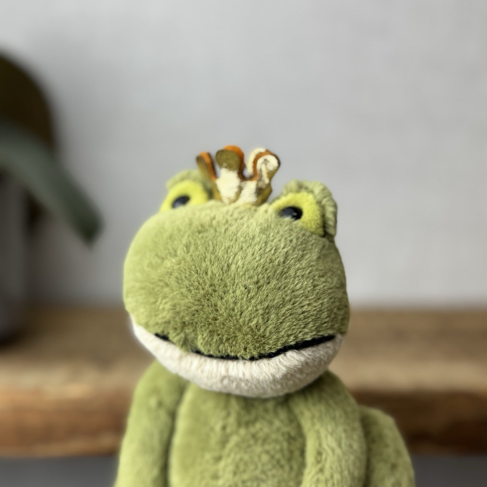 Jellycat Small Felipe Frog Prince - Little Frog In Crown Retired Frog Small 6”