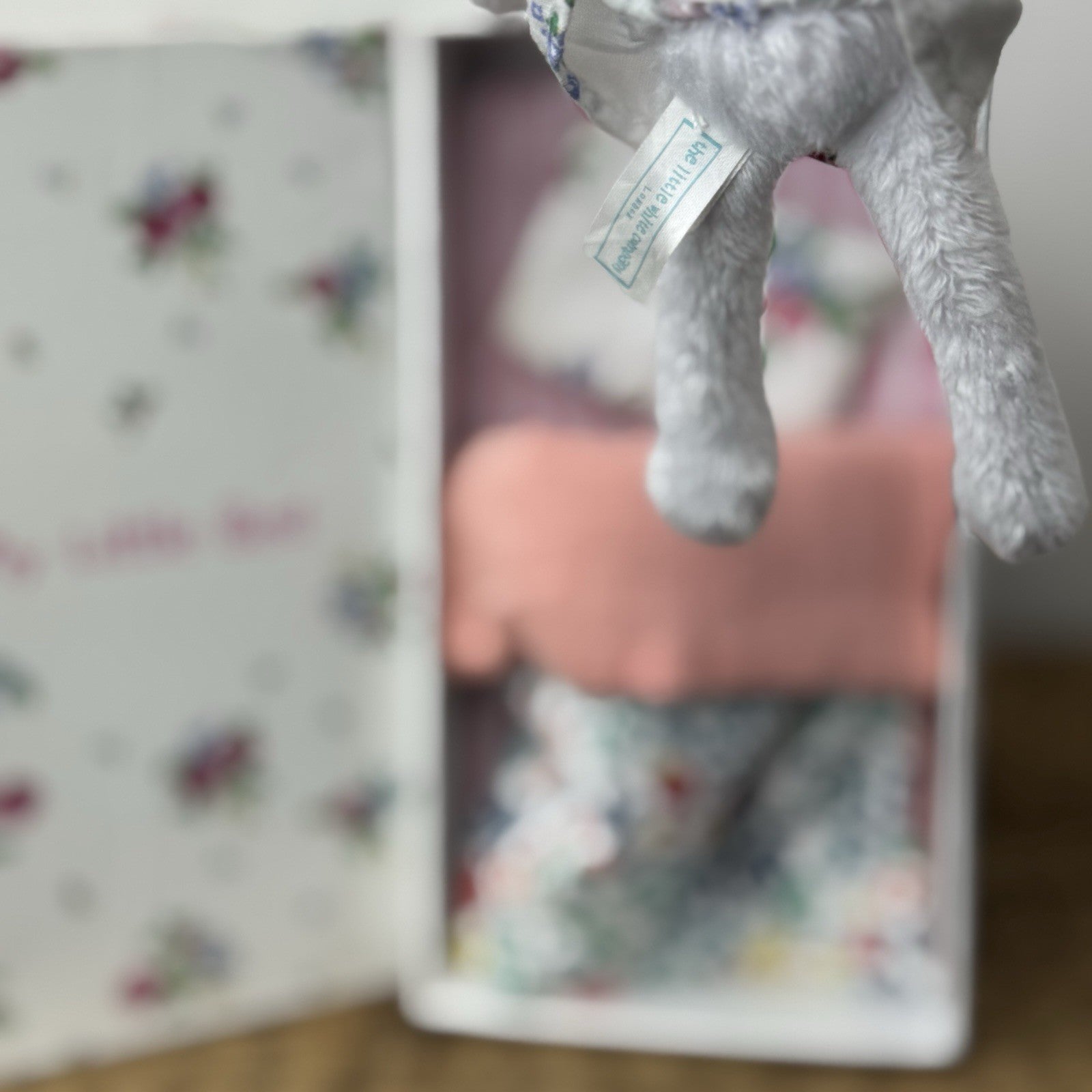 The Little White Company Little Mouse In A Bed - collectible (box damaged) 