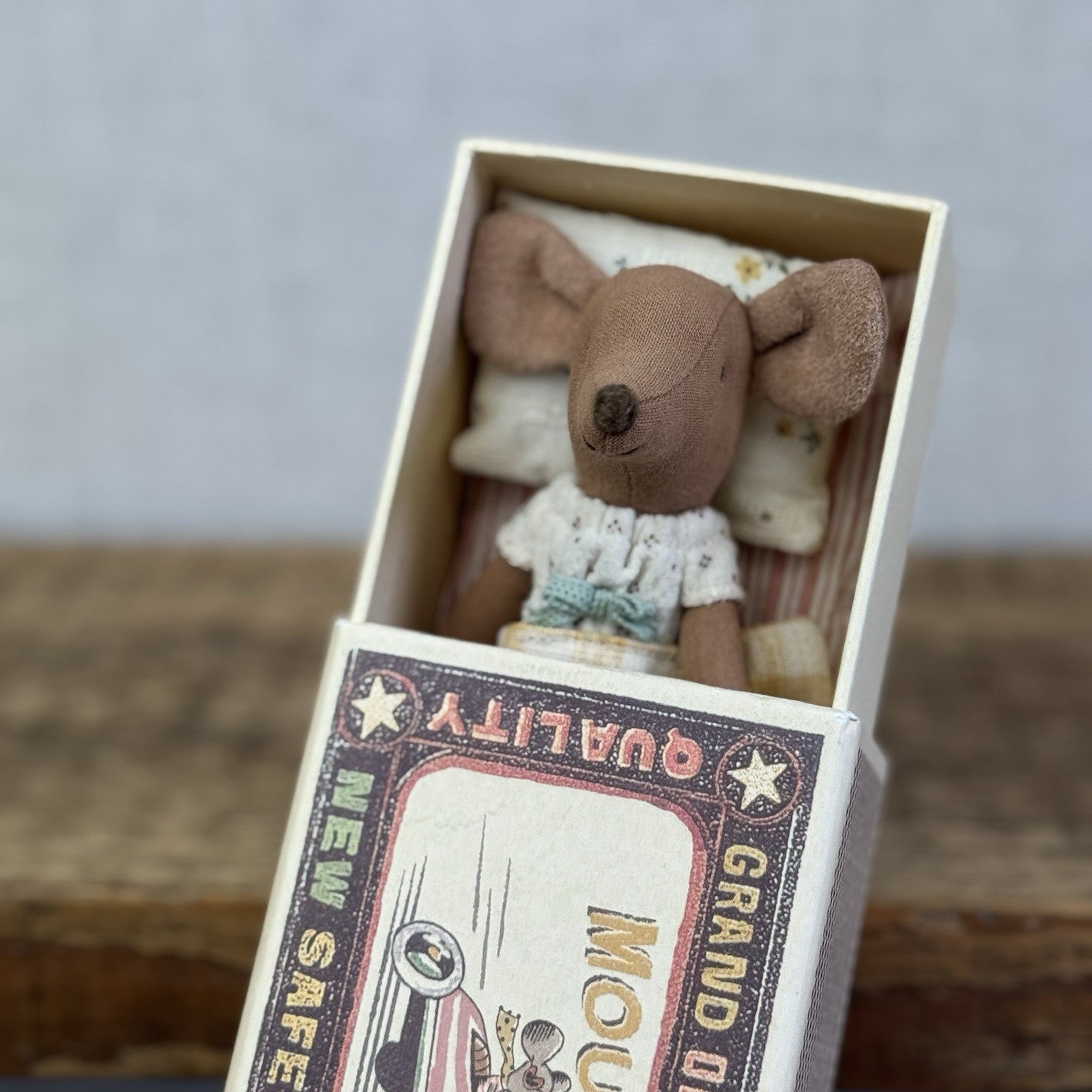 Maileg Big Sister Mouse In Matchbow - Retired Mouse In Nightie Brown Mouse 