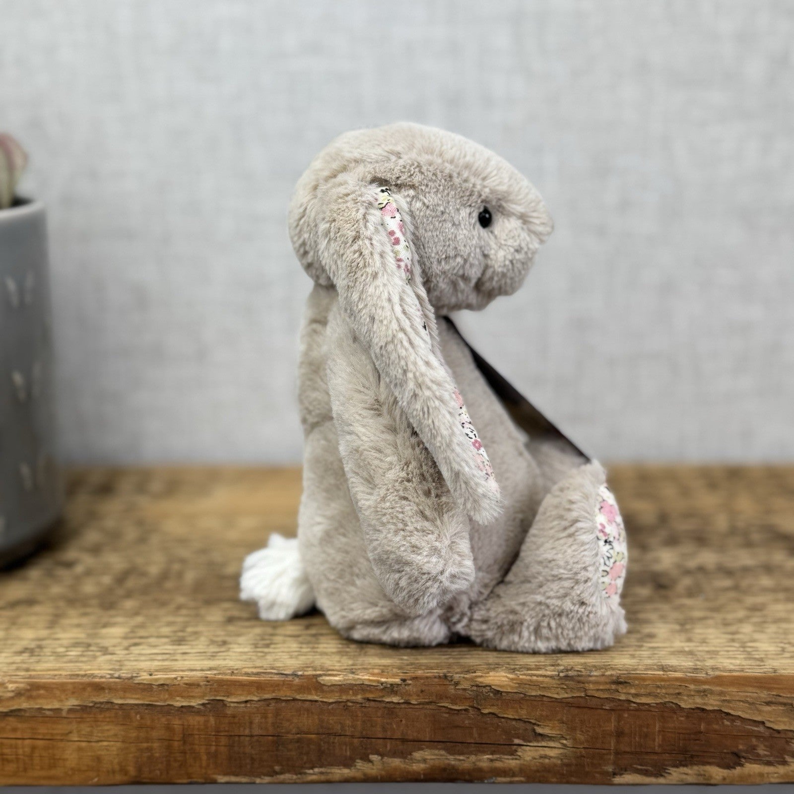 Jellycat Small Bea Beige Blossom Bashful Bunny - Floral Feet/Ear Brown Rabbit 8”