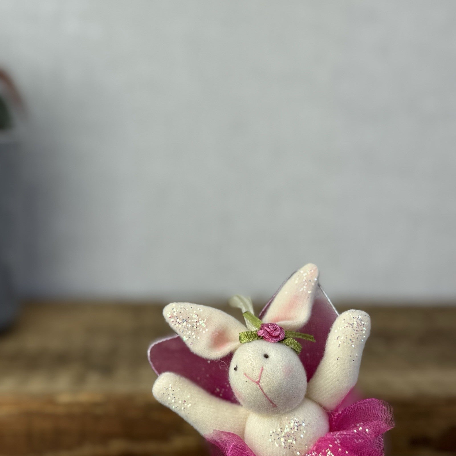 Russ Berrie Flutter Bunnies - Mini Rabbit Hanging Plush With Tags Retired 5"