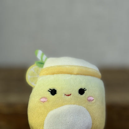 Squishmallow Squishville - Medina Lemonade - Mini Yellow Squishmallow Drink 2"