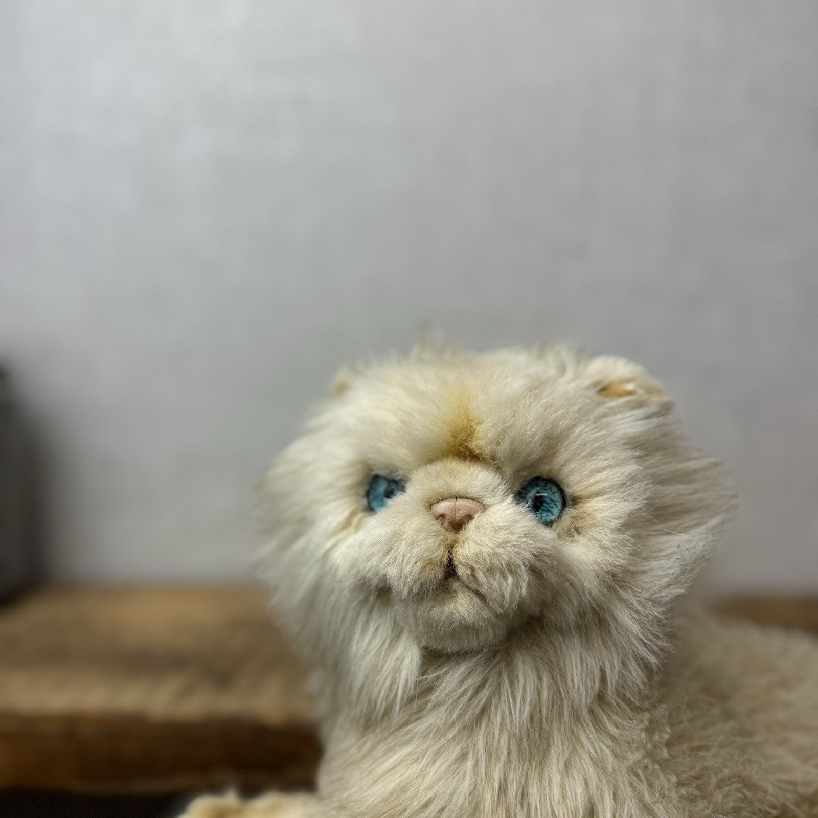 EJ Classics Persian Cat Kitten Blue eyes - Fluffy Realistic Vintage Cat Soft Toy