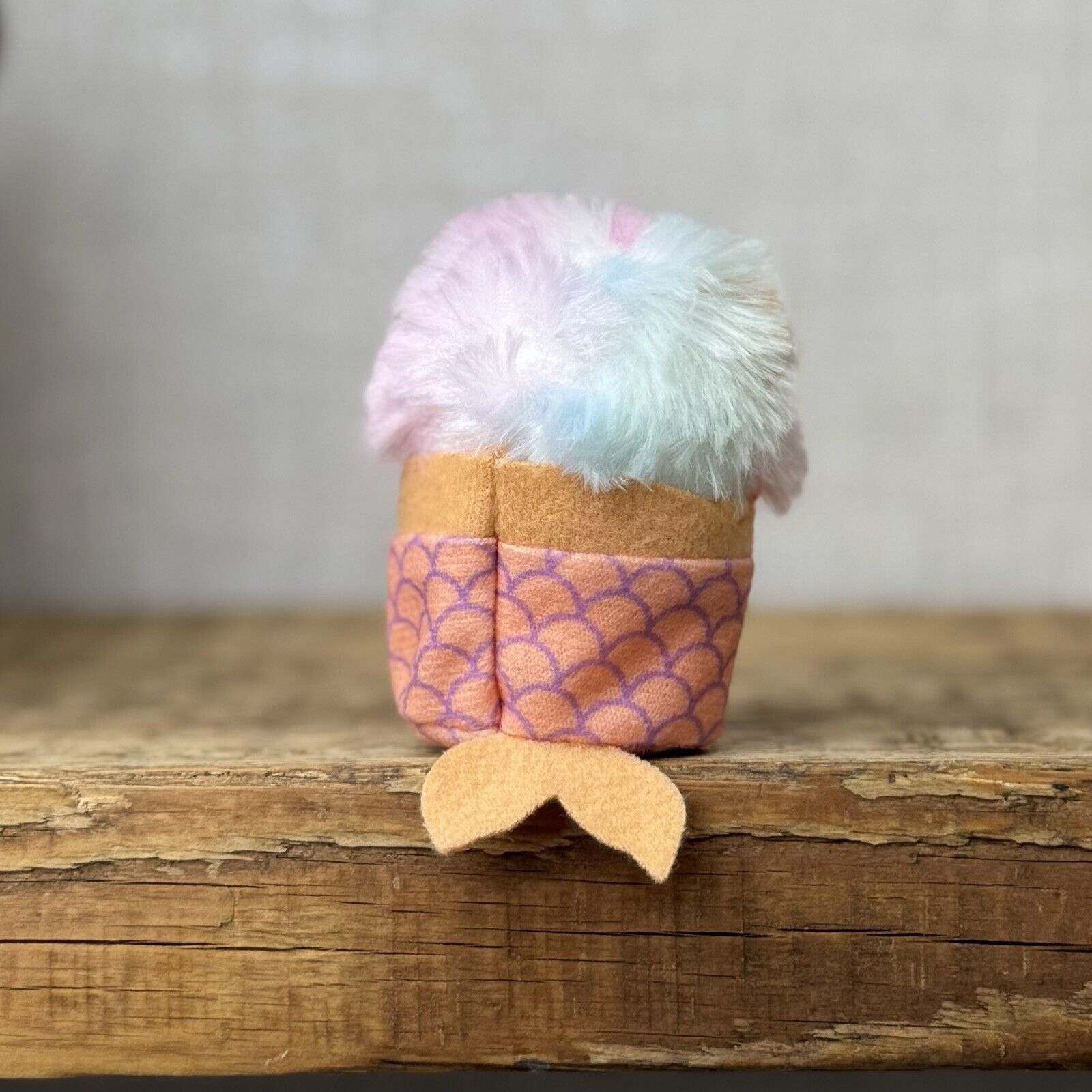 Squishmallow Squishville - Leonard Lion Pink Mane In Accessory Squishmallows 2"