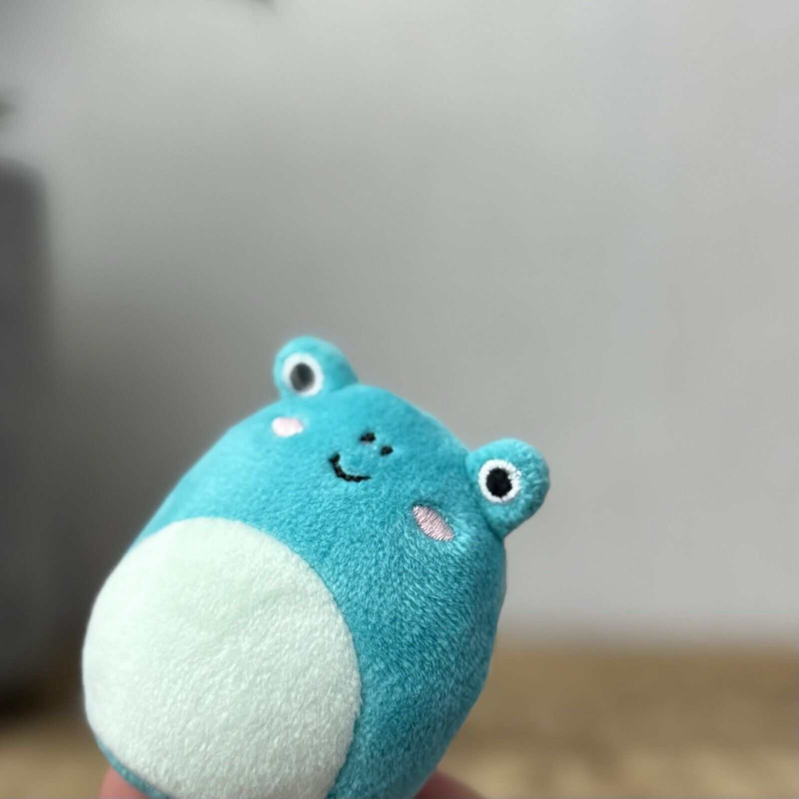 Squishmallow Squishville - Mini Frog - Ludwig Frog Tiny Squishmallow 2"