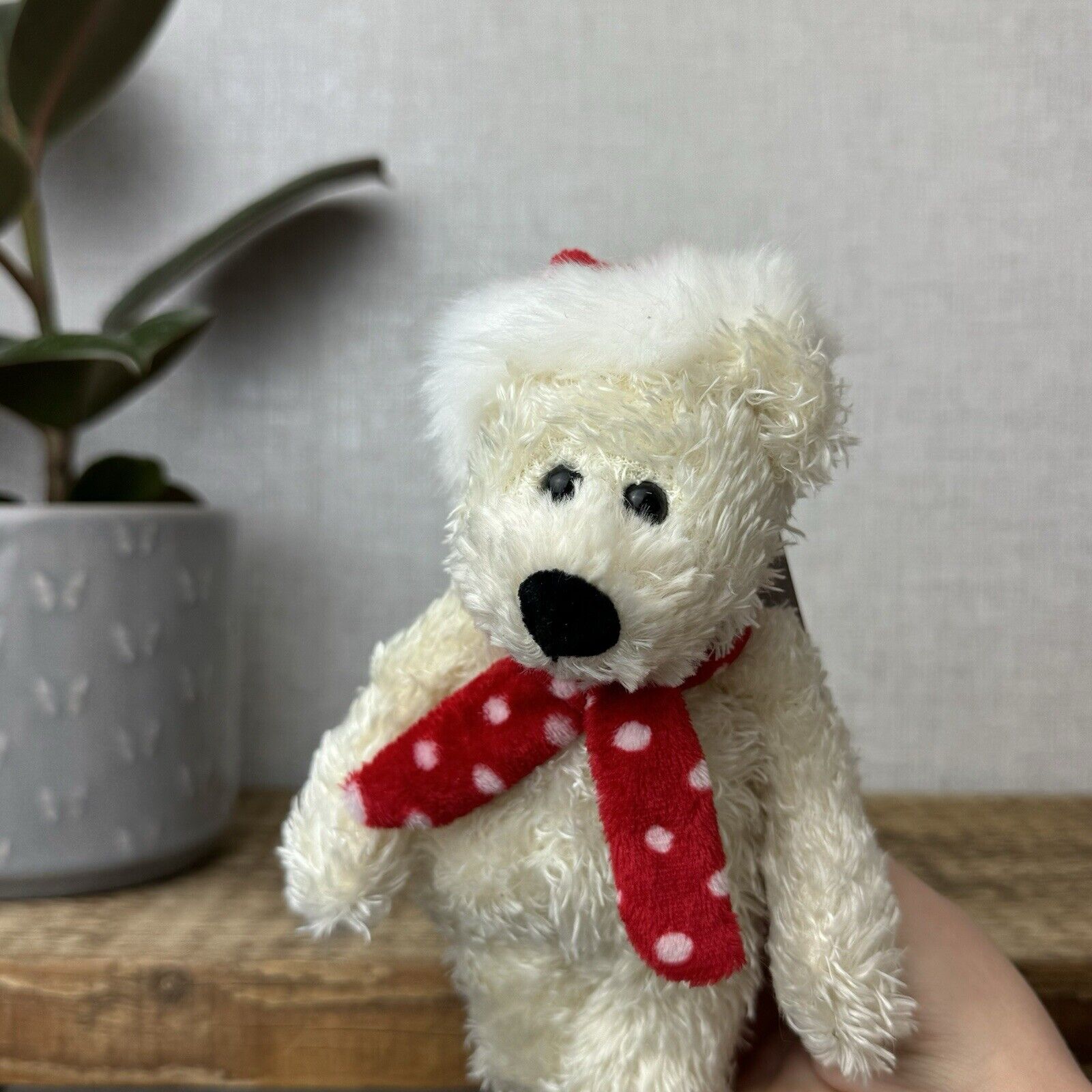 Jellycat Jingly Polar Bear Tot - White Polar Bear Tot In Christmas Hat/scarf 7”