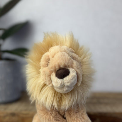 Jellycat Leonardo Lion Small Cat Long Tail - Sitting Jellycat Lion Small 7”