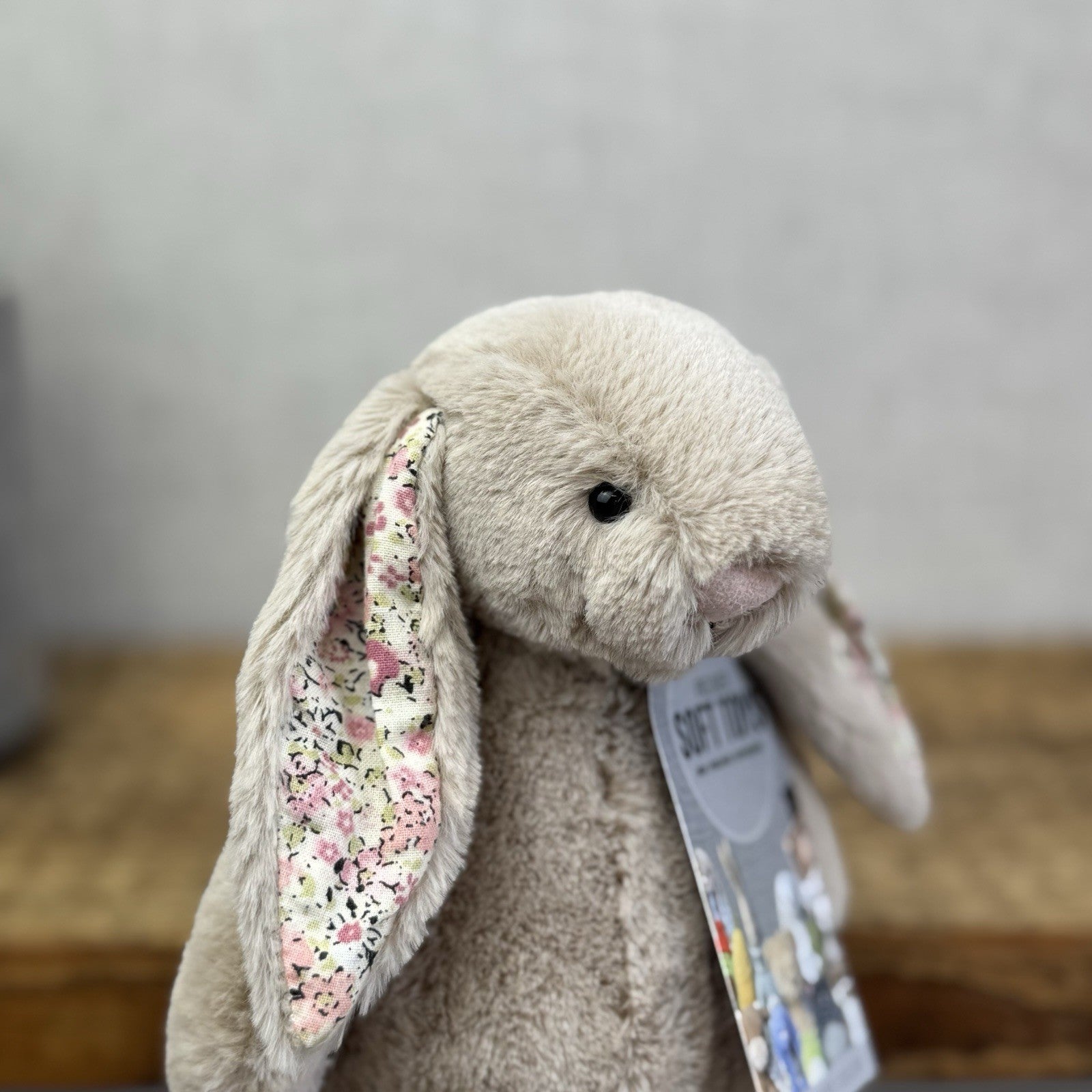 Jellycat Small Bea Beige Blossom Bashful Bunny - Floral Feet/Ear Brown Rabbit 8”