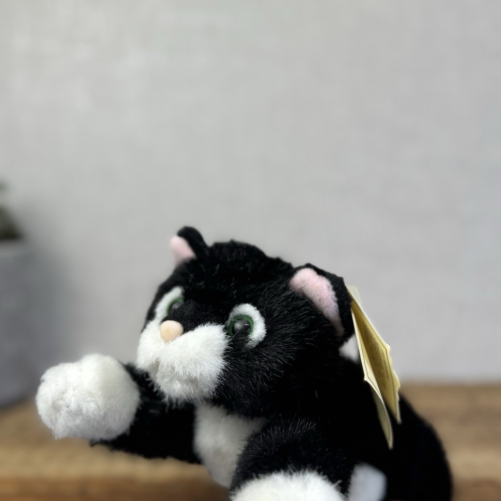Russ Buttons The Cat Beanie - Black Cat White Paws - Vintage Kitty Plush 9"