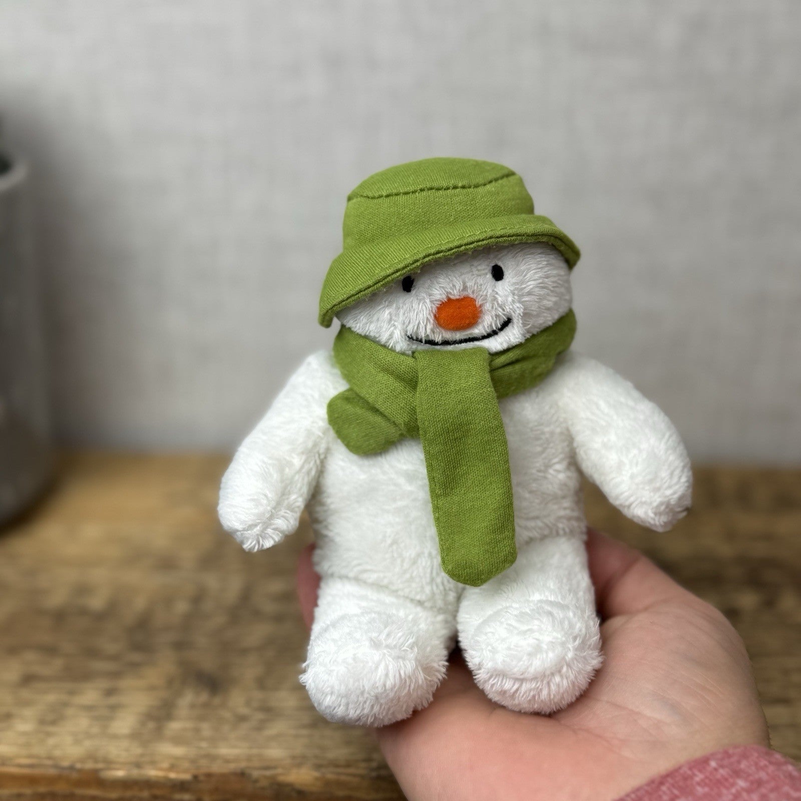The Snowman Mini Soft Toy Baby Beanie - Christmas Rainbow Designs - R Briggs 5”