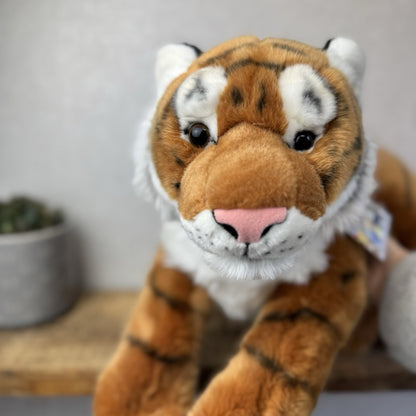 FAO Schwarz Tiger 2018 - Large Lifelike Tiger Beanie Plush Large Pristine NWOT 