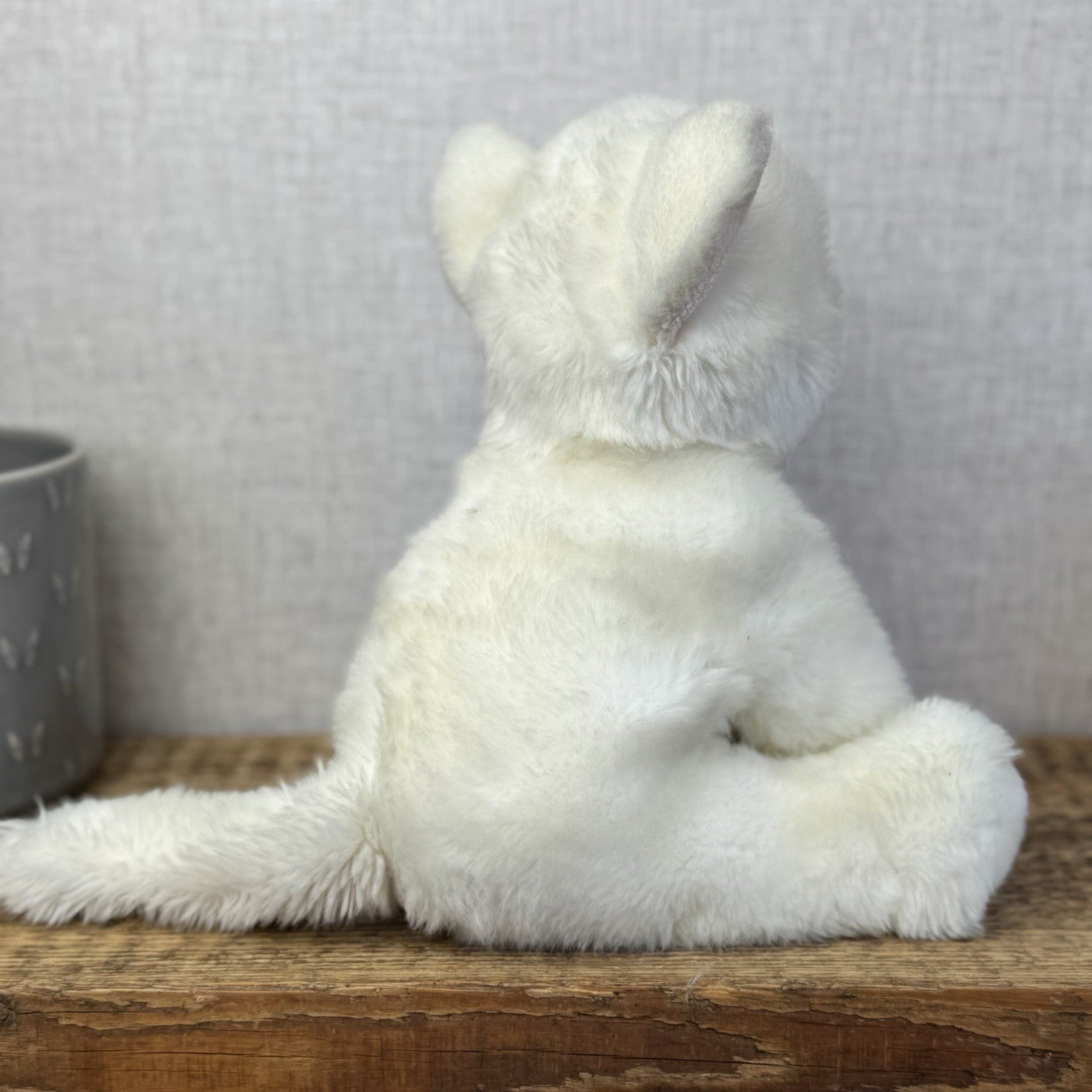 Paws White Short Haired Fluffy Cat Beanie Blue Eyes Realistic Cat Toy 12"