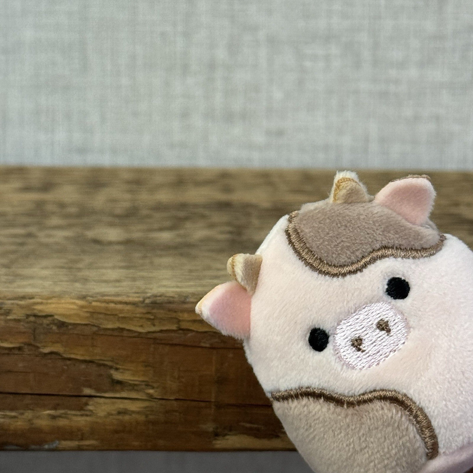 Squishmallow Squishville - Ronnie The Cow Pink/Brown 2" (Multi Buy Discount)