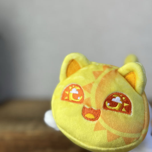 Aphmau MeeMeows - Sun Cat Celestial Mystery Litter - Yellow Sun Cat Plush 5”