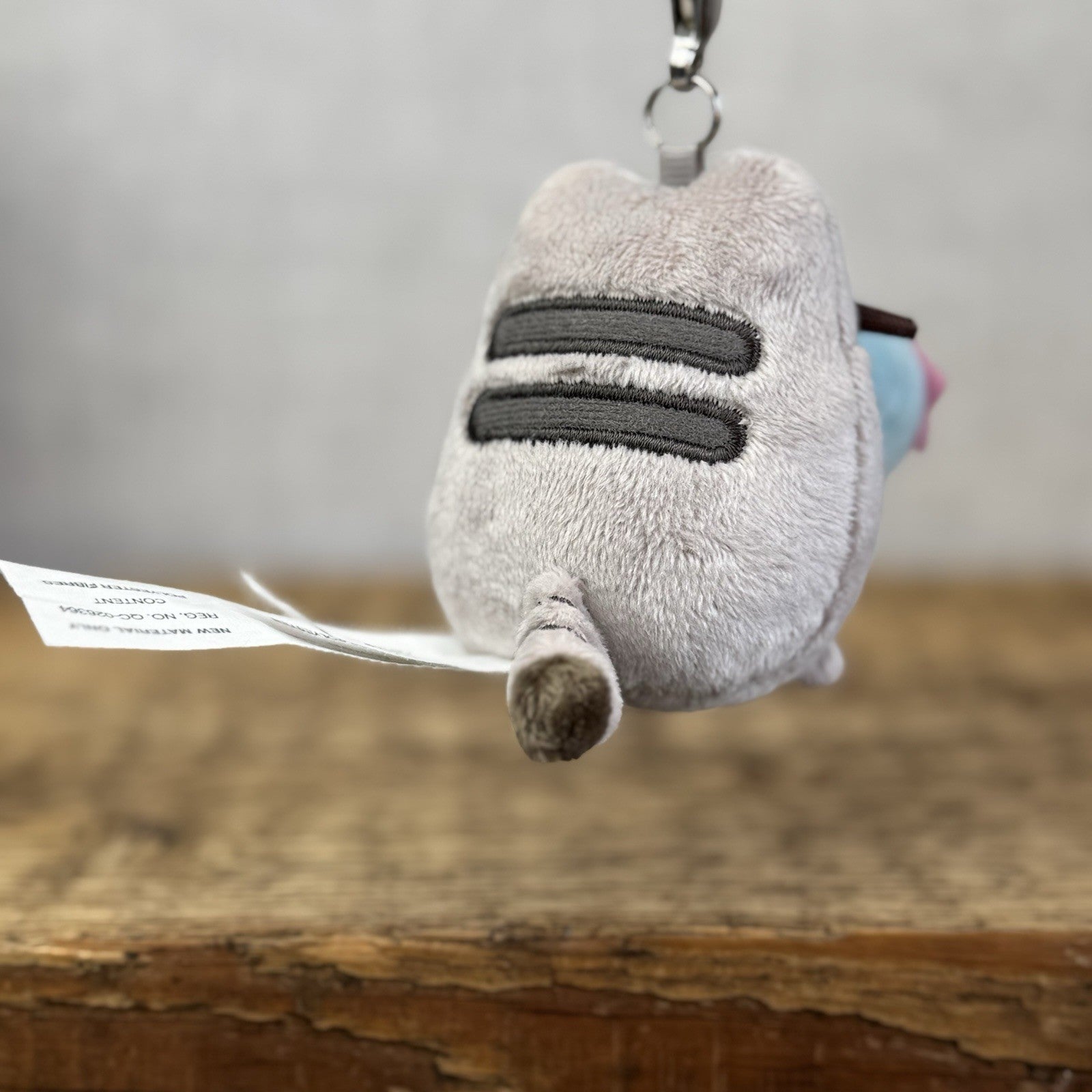 Gund Pusheen Cat Keyring - Celebration Suprise Series 12 Mini Pusheen Clip NWOT 