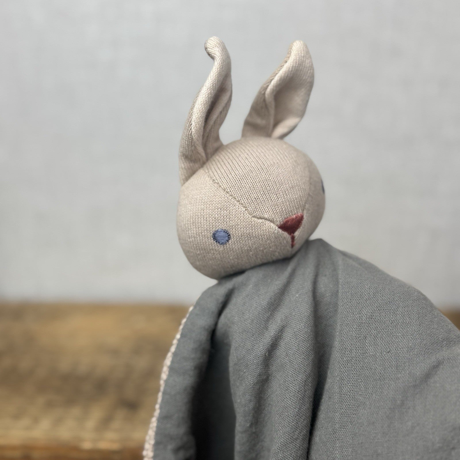 Threadbear Baby Threads Organic Comforter Bunny Rabbit Brown Grey Taupe NWOT