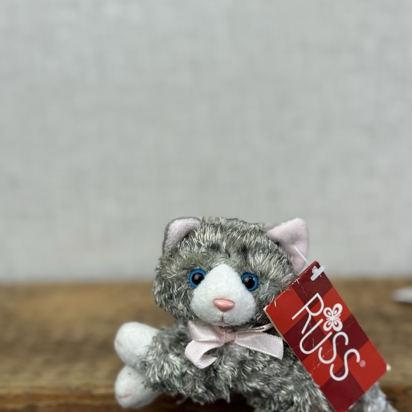Russ Berrie Cheshire Cat Beanie - Grey Tabby Cat - Vintage Kitty Plush 5”