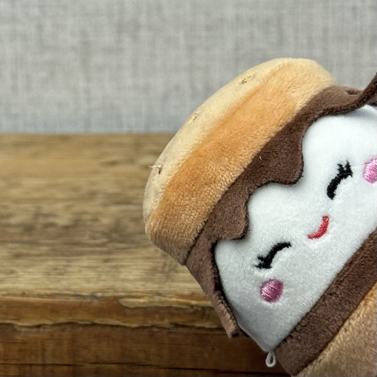 Squishmallow Micromallow - Carmelita The S'more NWOT (Multi Buy Discount)
