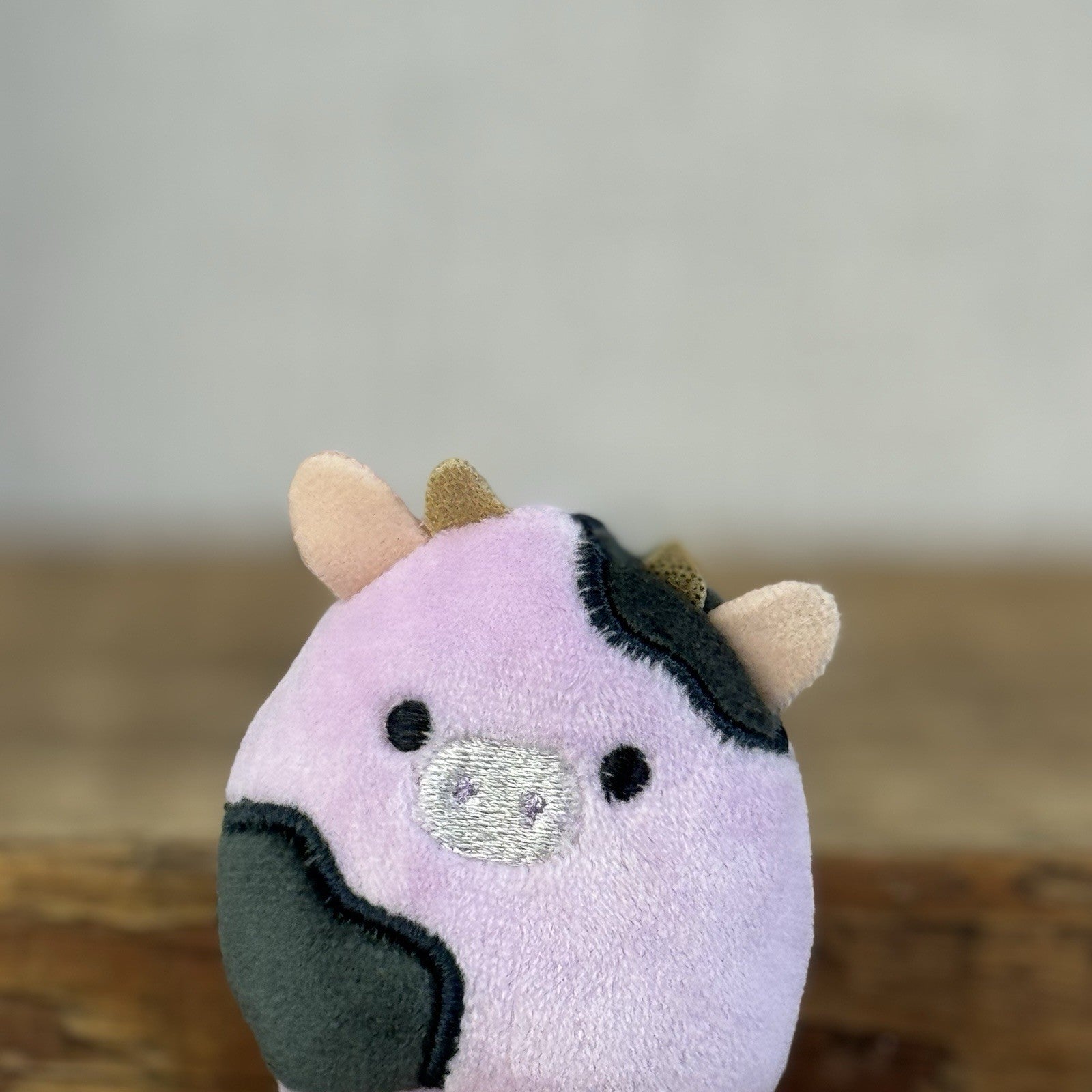 Squishmallow Squishville - Alexi The Cow - Purple/Black Miniature Cow 2"