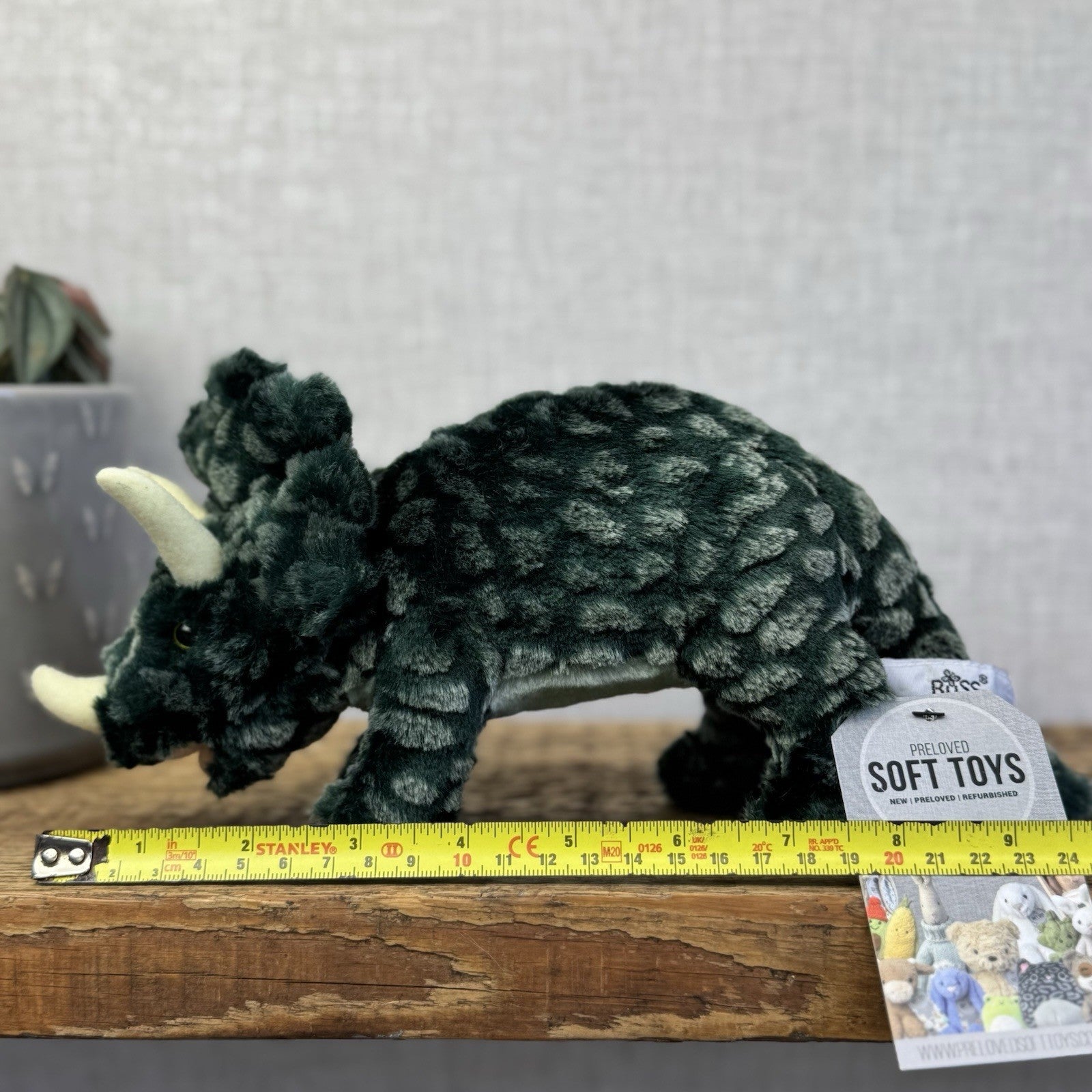 Russ Berrie Triceratops Green Textured Standing Dinosaur Soft Toy Beanie 9”