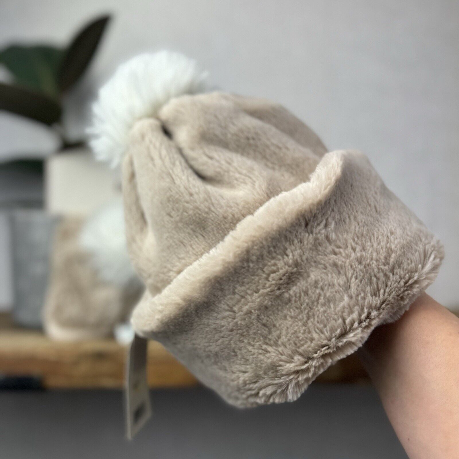 Jellycat Bashful Hat & Scarf Set - Rare Retired Beige Bunny Collectible New Tags
